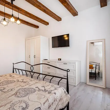 3 Bedroom Gorgeous In *
